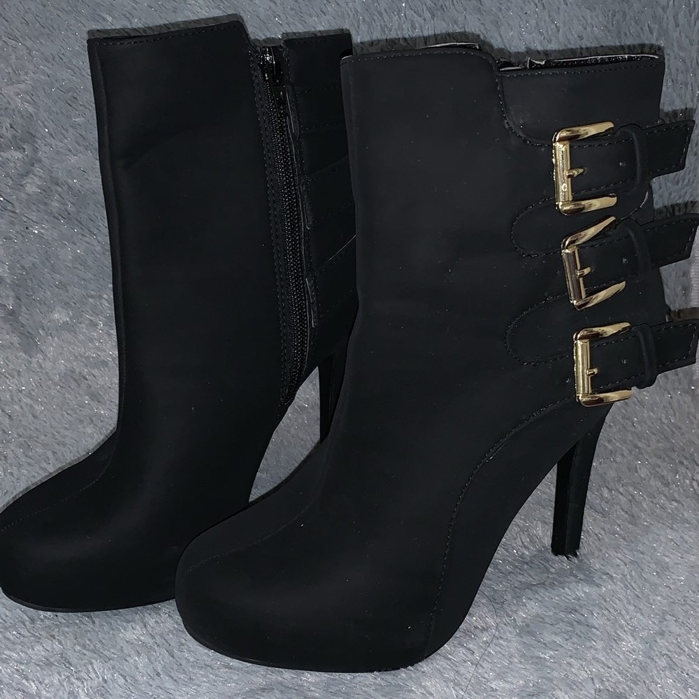 Booties ✨